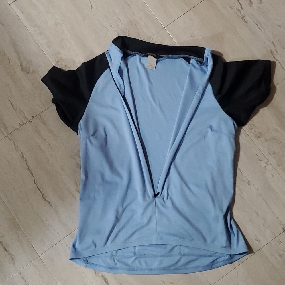 MEC cycling shirt / jersey with back pocket. Light blue and black. Size M.